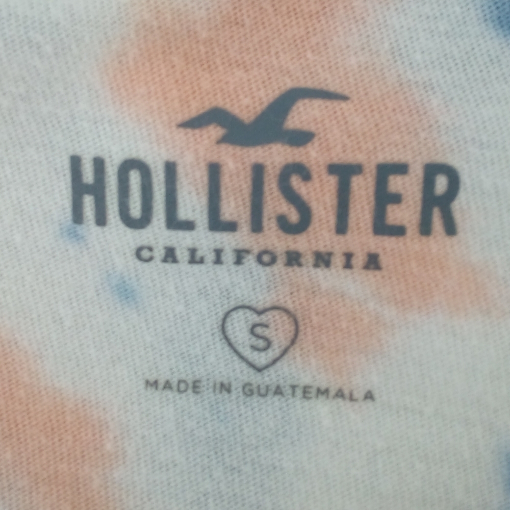 ⭐3/$30 Hollister Tie Dye Sweatshirt Trendy S 100% Cotton - Picture 3 of 6